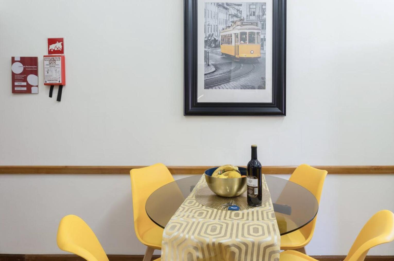 Host Wise - Cozy Sunny Flats - Ace Location Apartment Porto Room photo